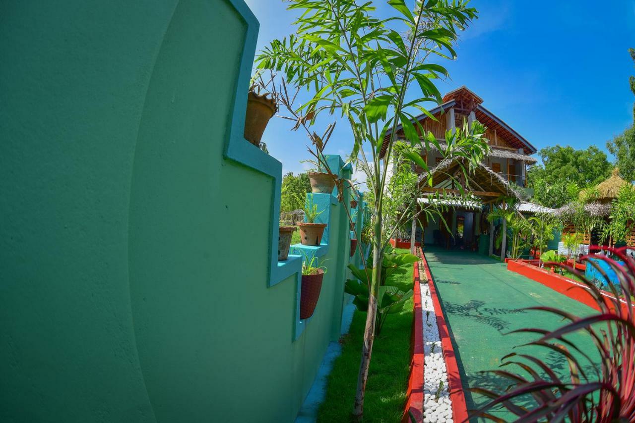 Neem Garden Guest House Batticaloa Esterno foto