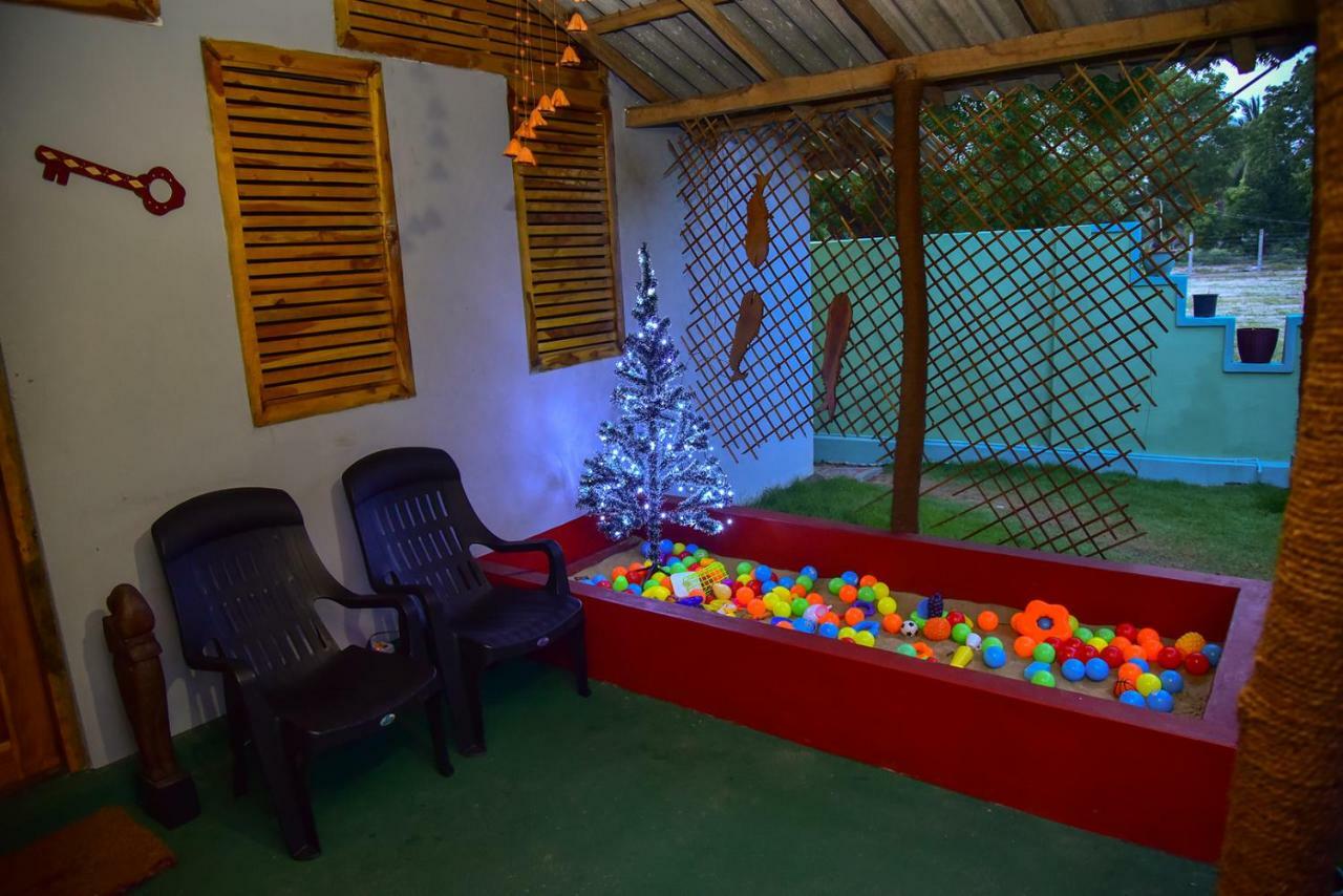 Neem Garden Guest House Batticaloa Esterno foto