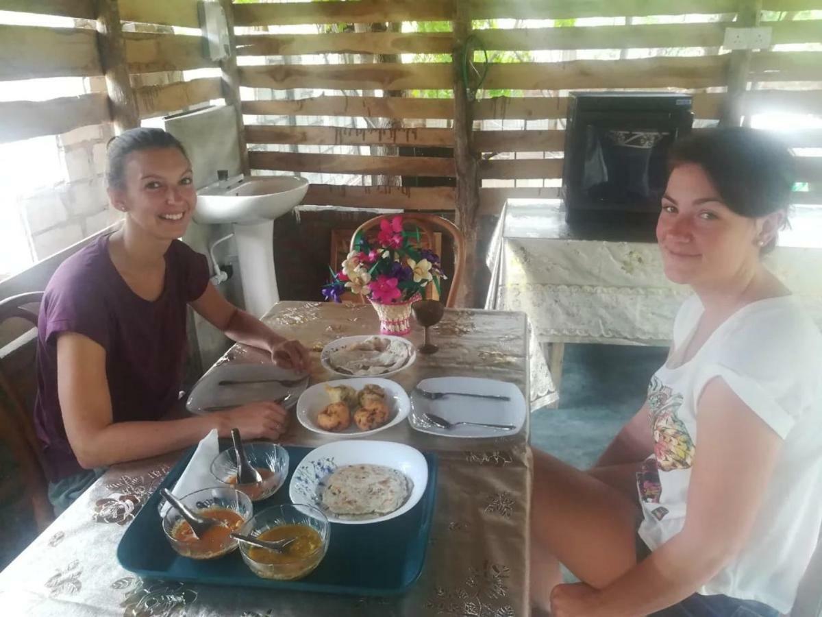 Neem Garden Guest House Batticaloa Esterno foto