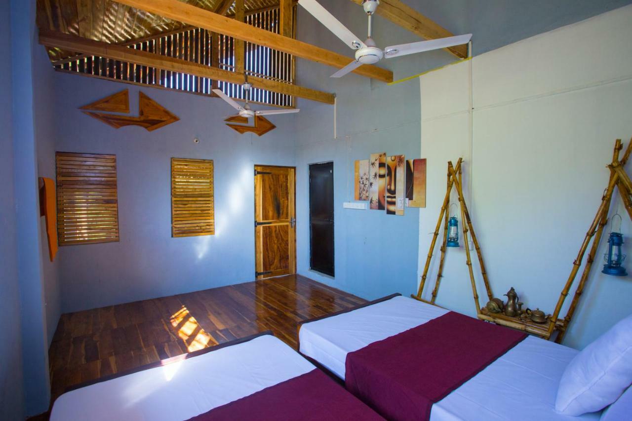 Neem Garden Guest House Batticaloa Esterno foto
