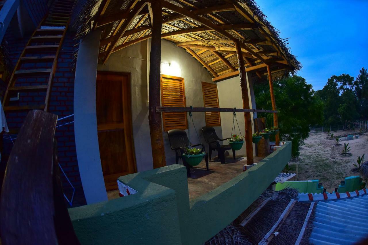 Neem Garden Guest House Batticaloa Esterno foto