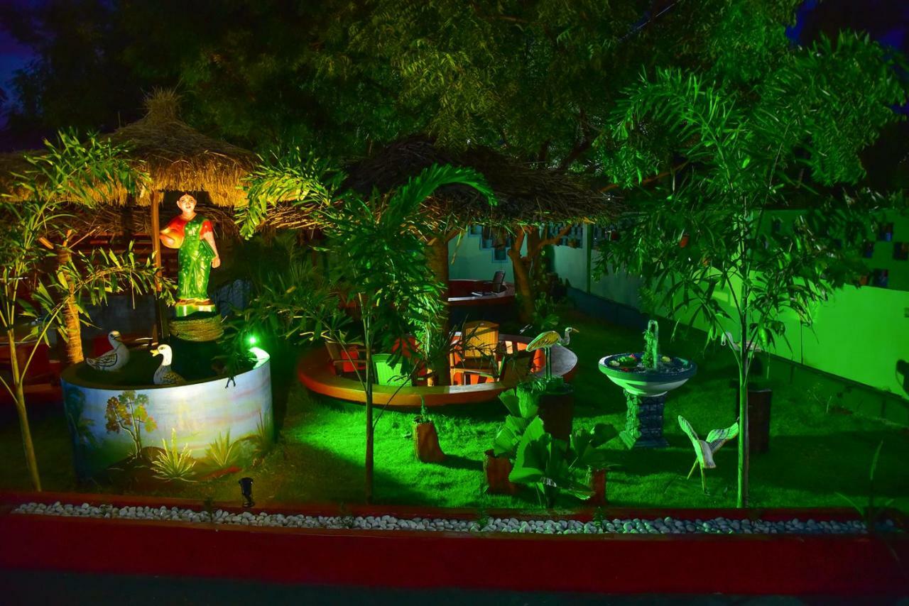 Neem Garden Guest House Batticaloa Esterno foto