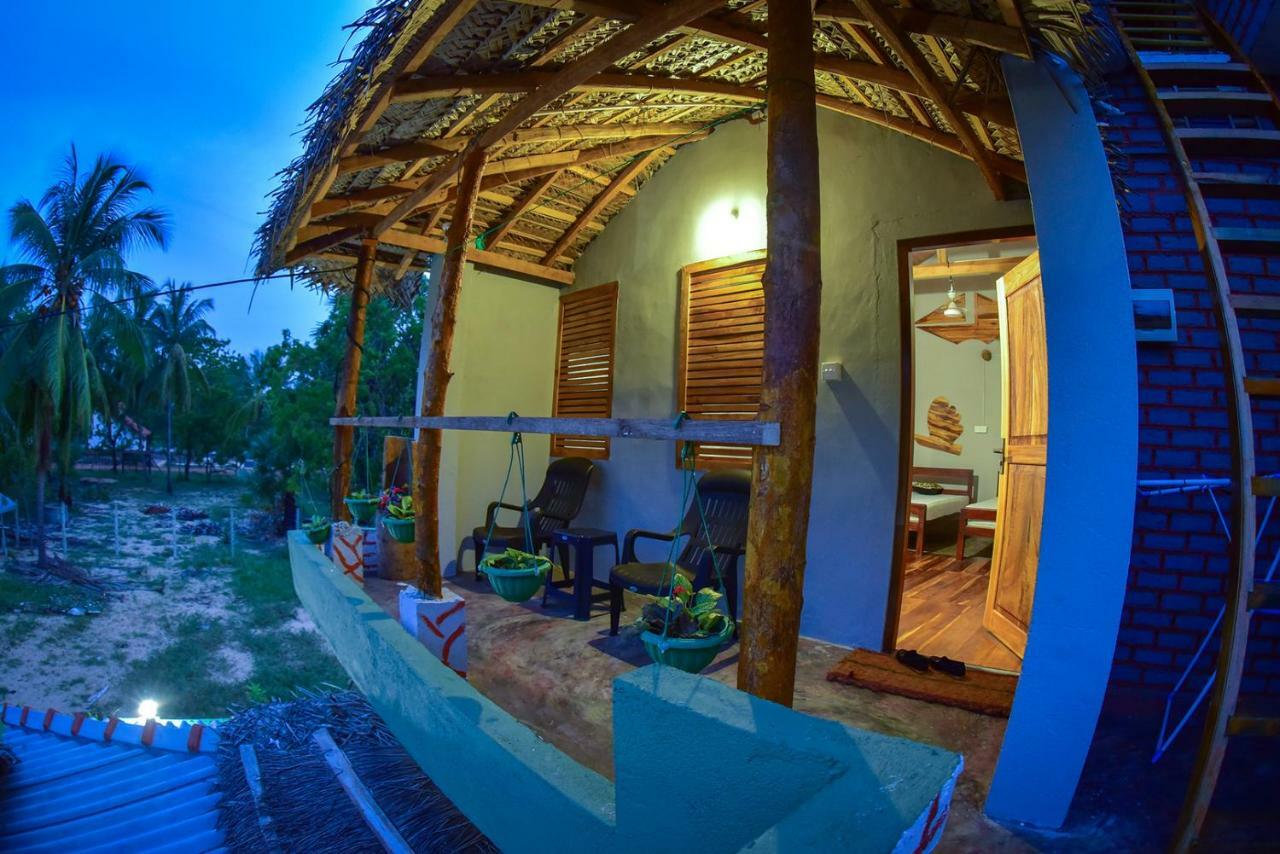 Neem Garden Guest House Batticaloa Esterno foto